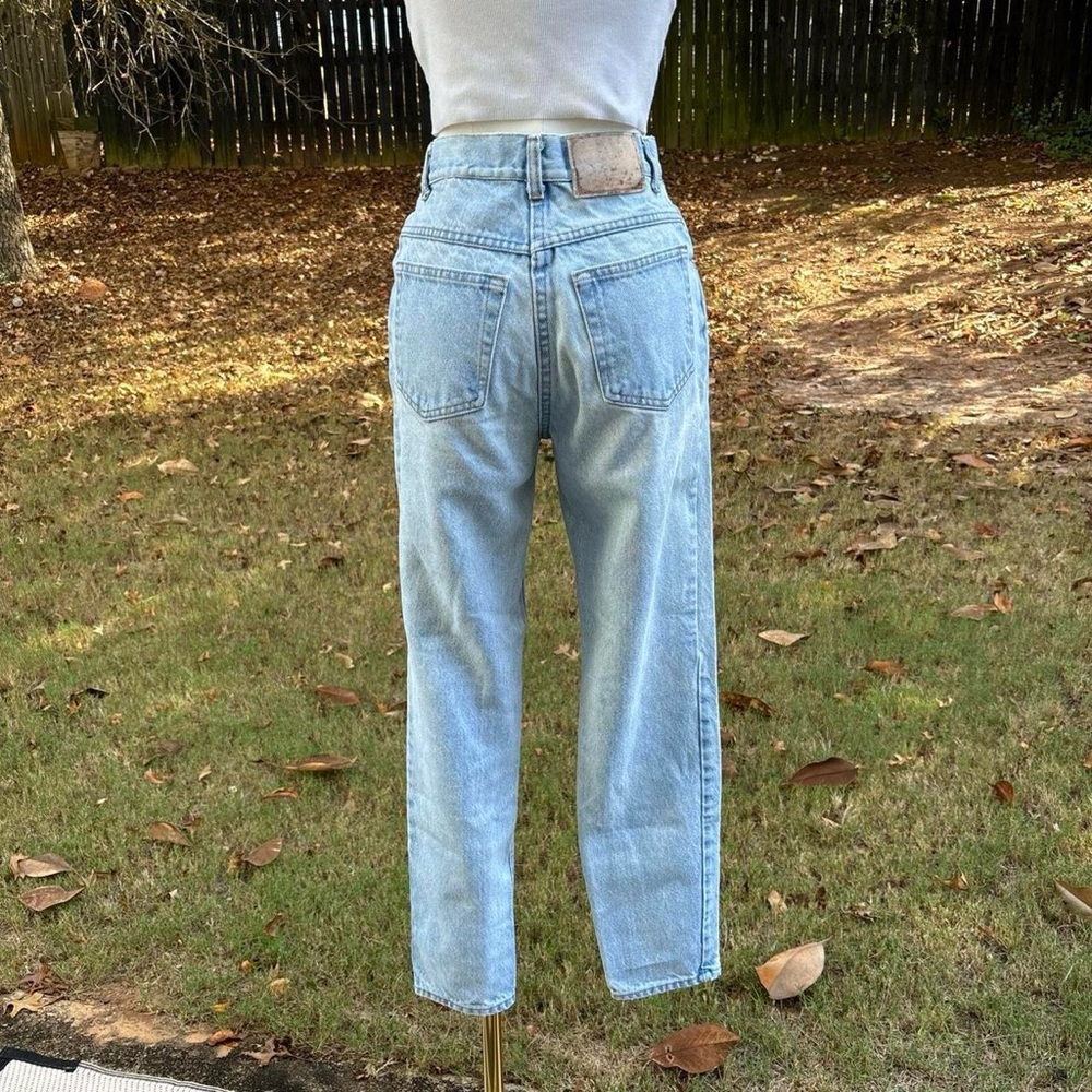 90s vintage Moda International light wash jeans 🍒
